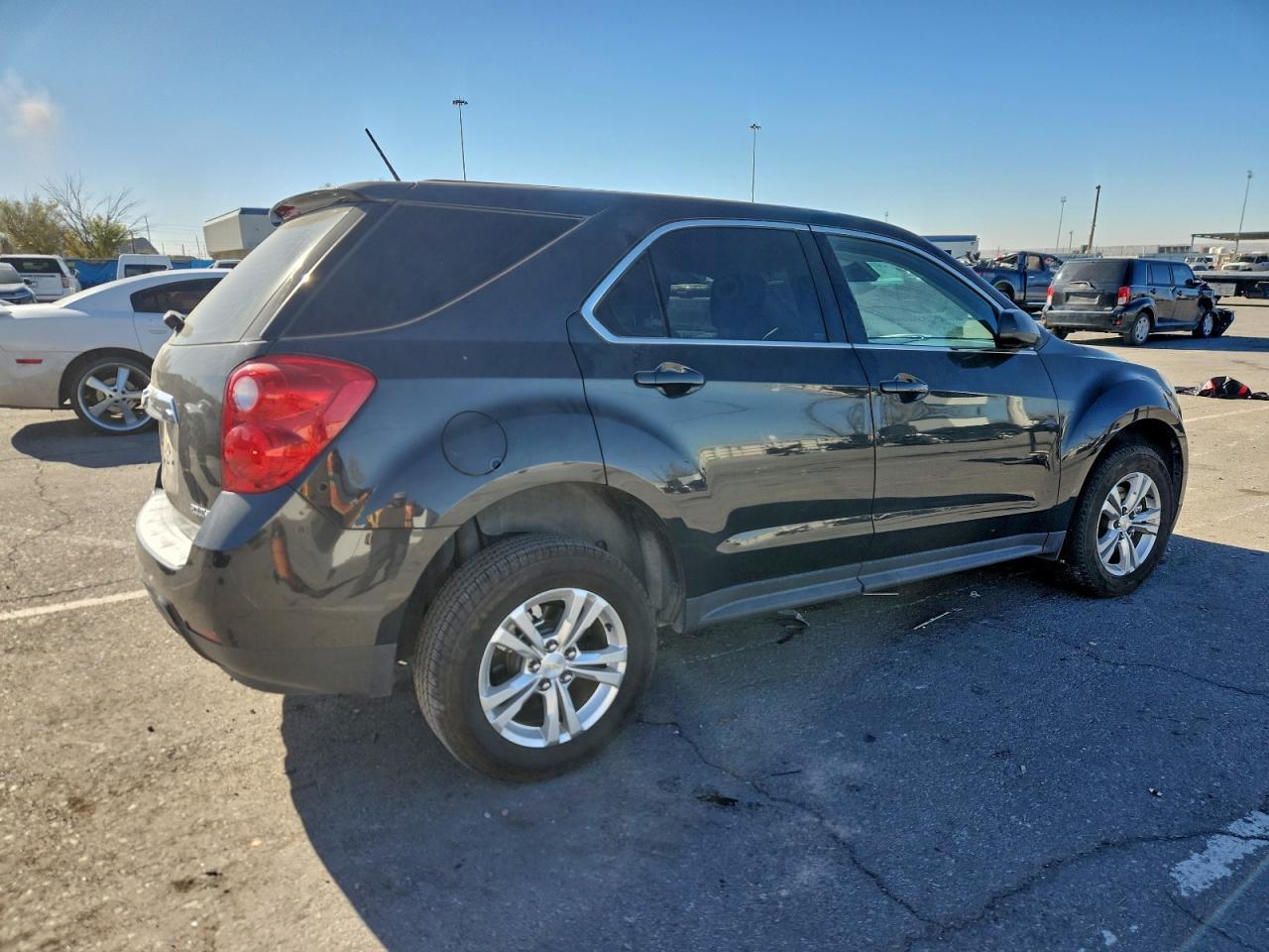 2014 Chevrolet Equinox Ls - Image 3