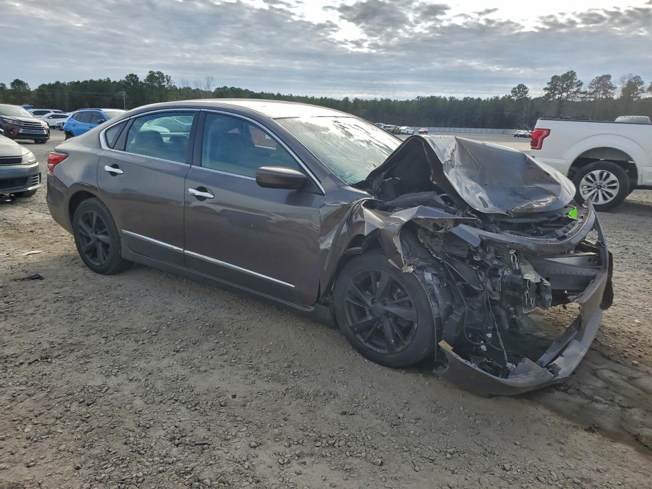 2015 Nissan Altima 2.5 - Image 4