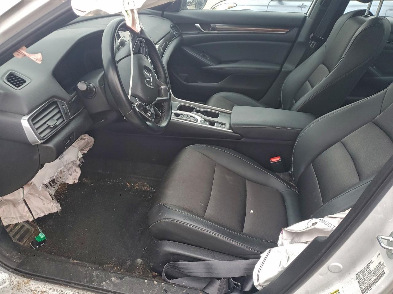 2022 Honda Accord Hybrid Sport - Image 7