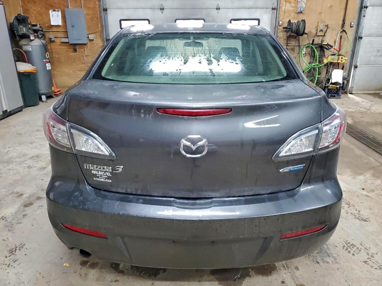 2012 Mazda 3 I - Image 6