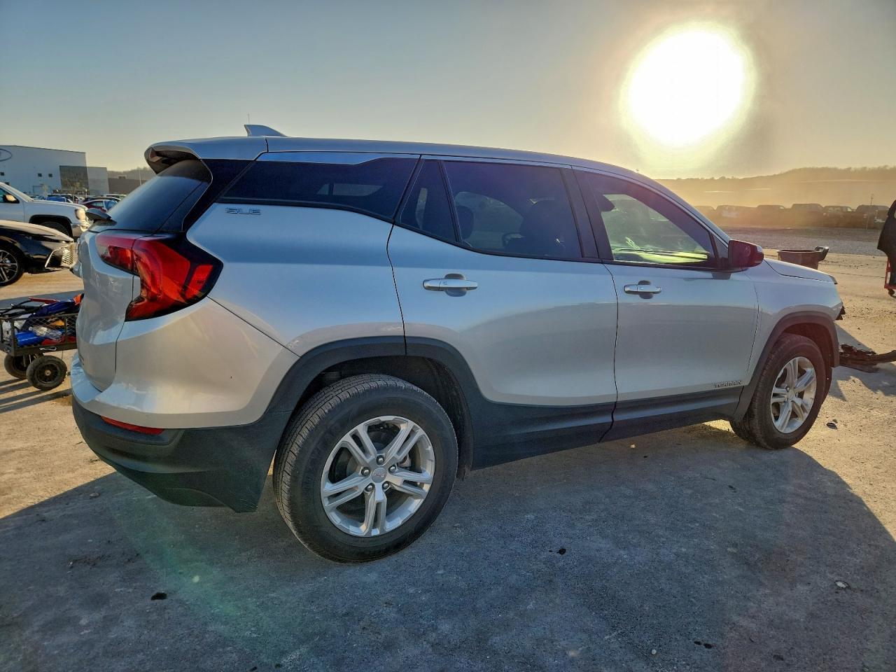 2021 GMC Terrain Sle - Image 3