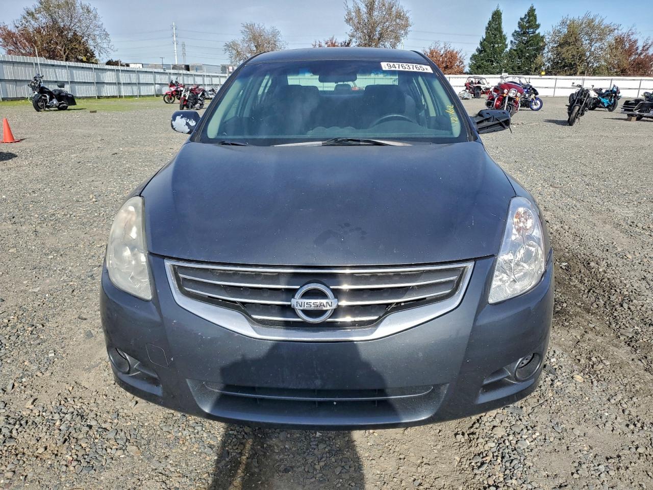 2010 Nissan Altima Hybrid - Image 5