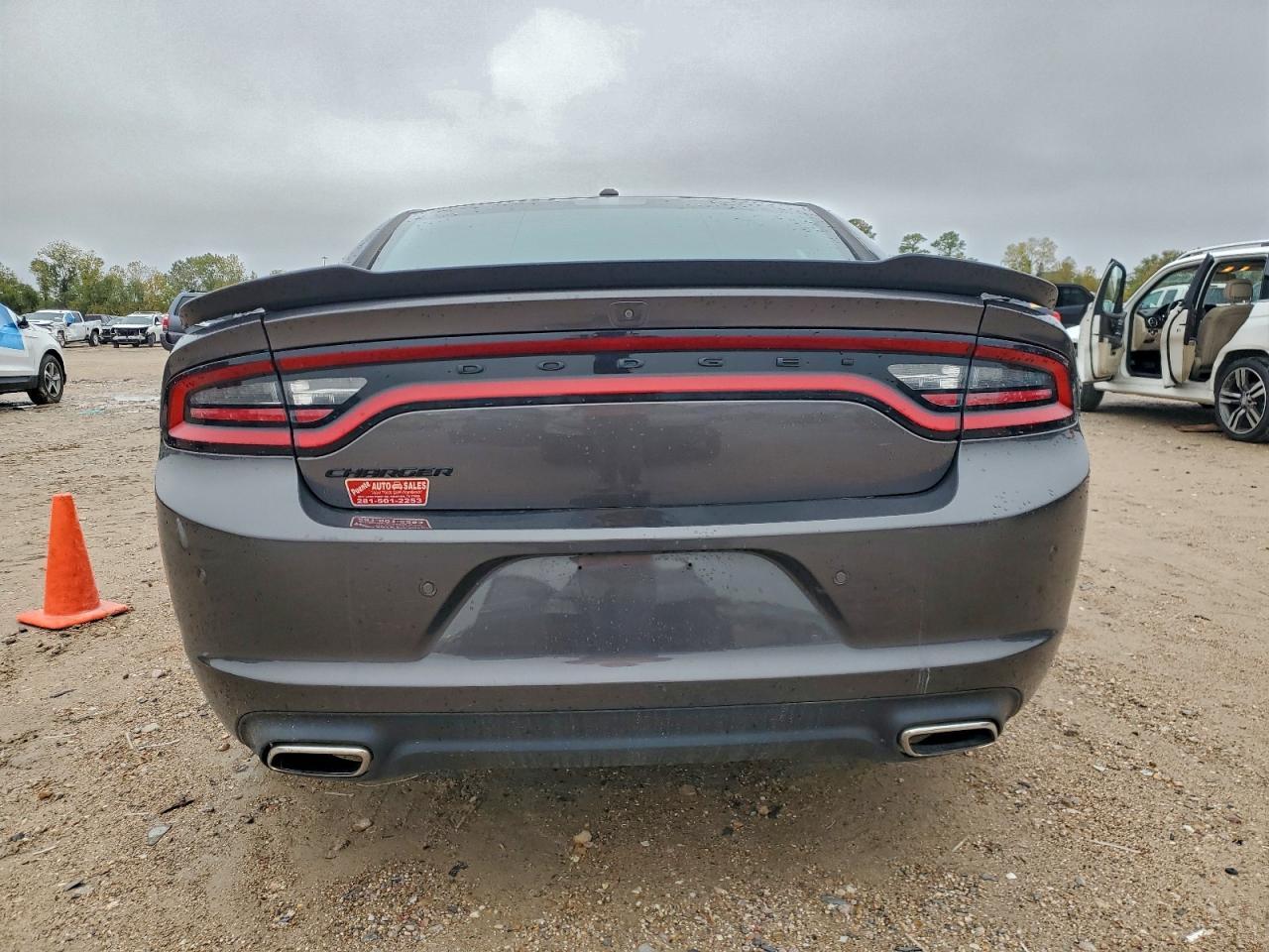 2021 Dodge Charger Sxt - Image 6