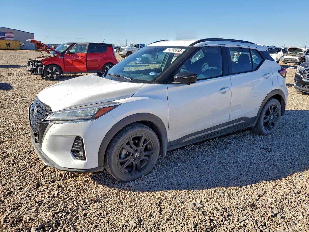 2021 Nissan Kicks Sr