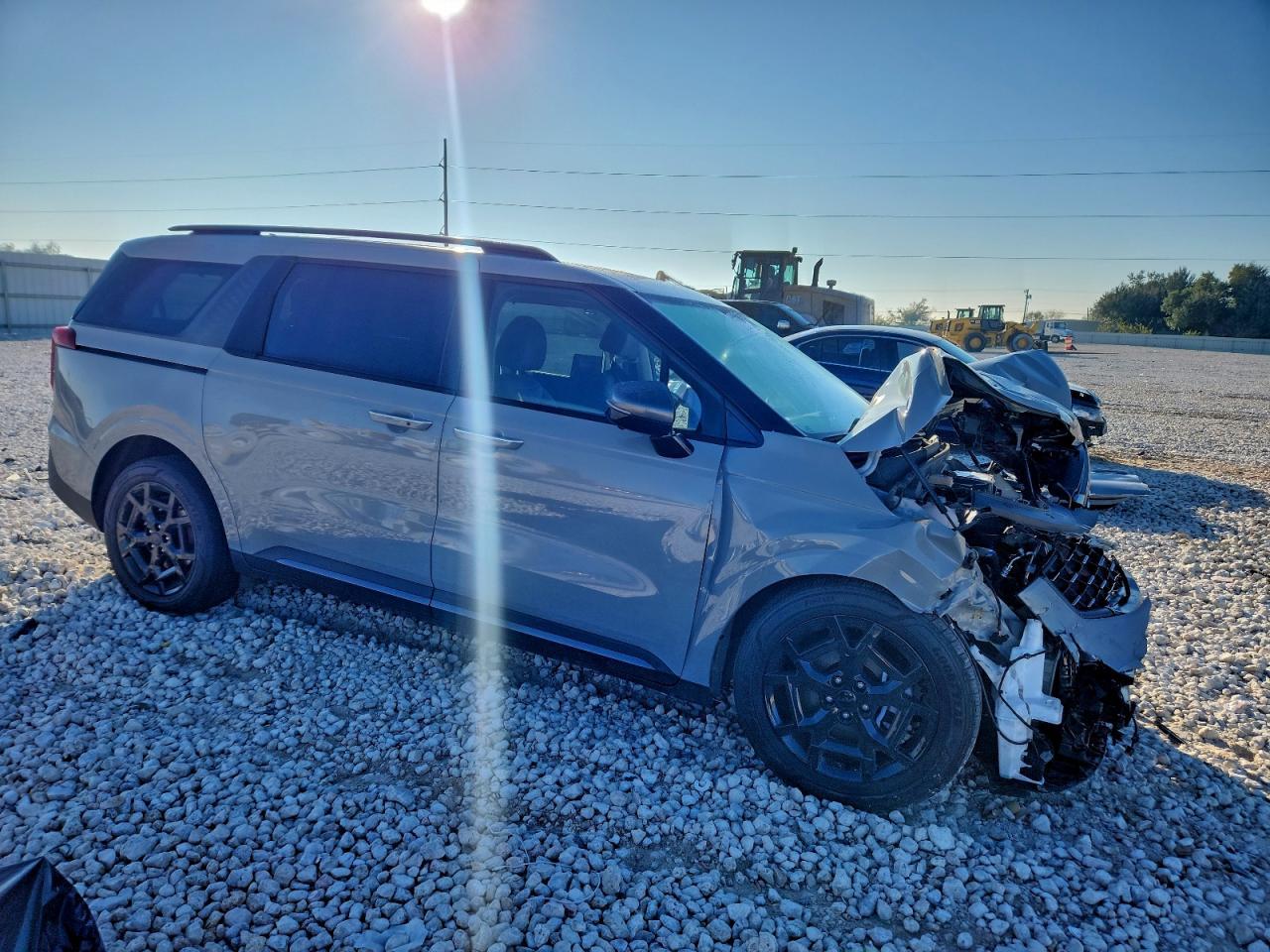 2025 Kia Carnival Sx - Фото 4