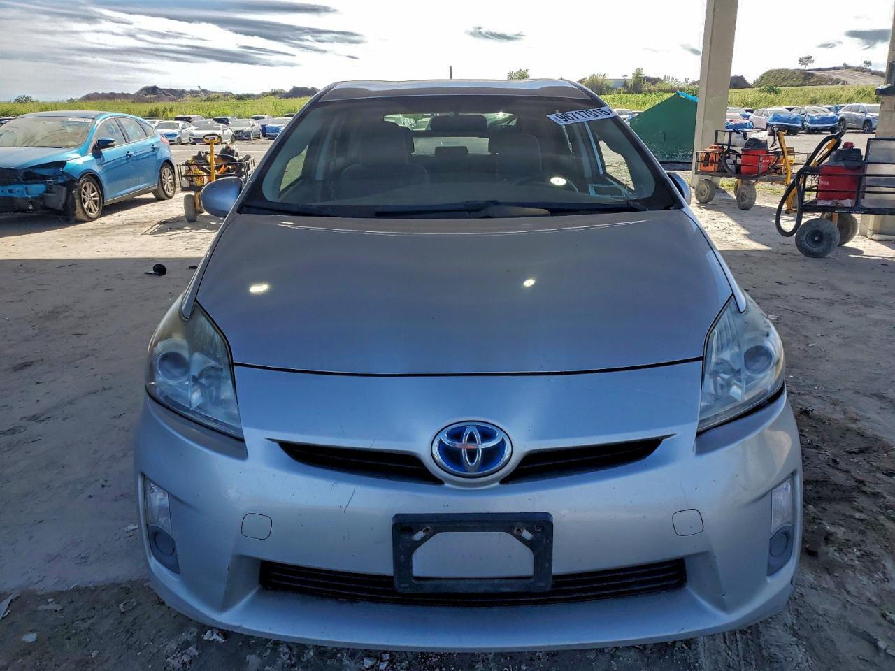 2011 Toyota Prius - Image 5