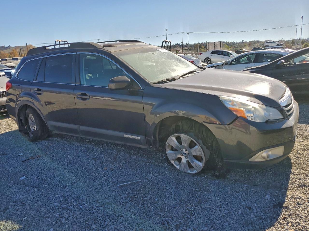 2012 Subaru Outback 3.6R Limited - Image 4
