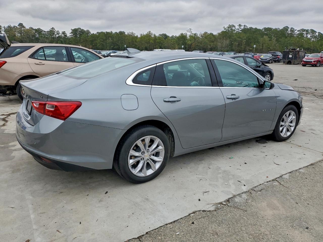 2023 Chevrolet Malibu Lt - Фото 3