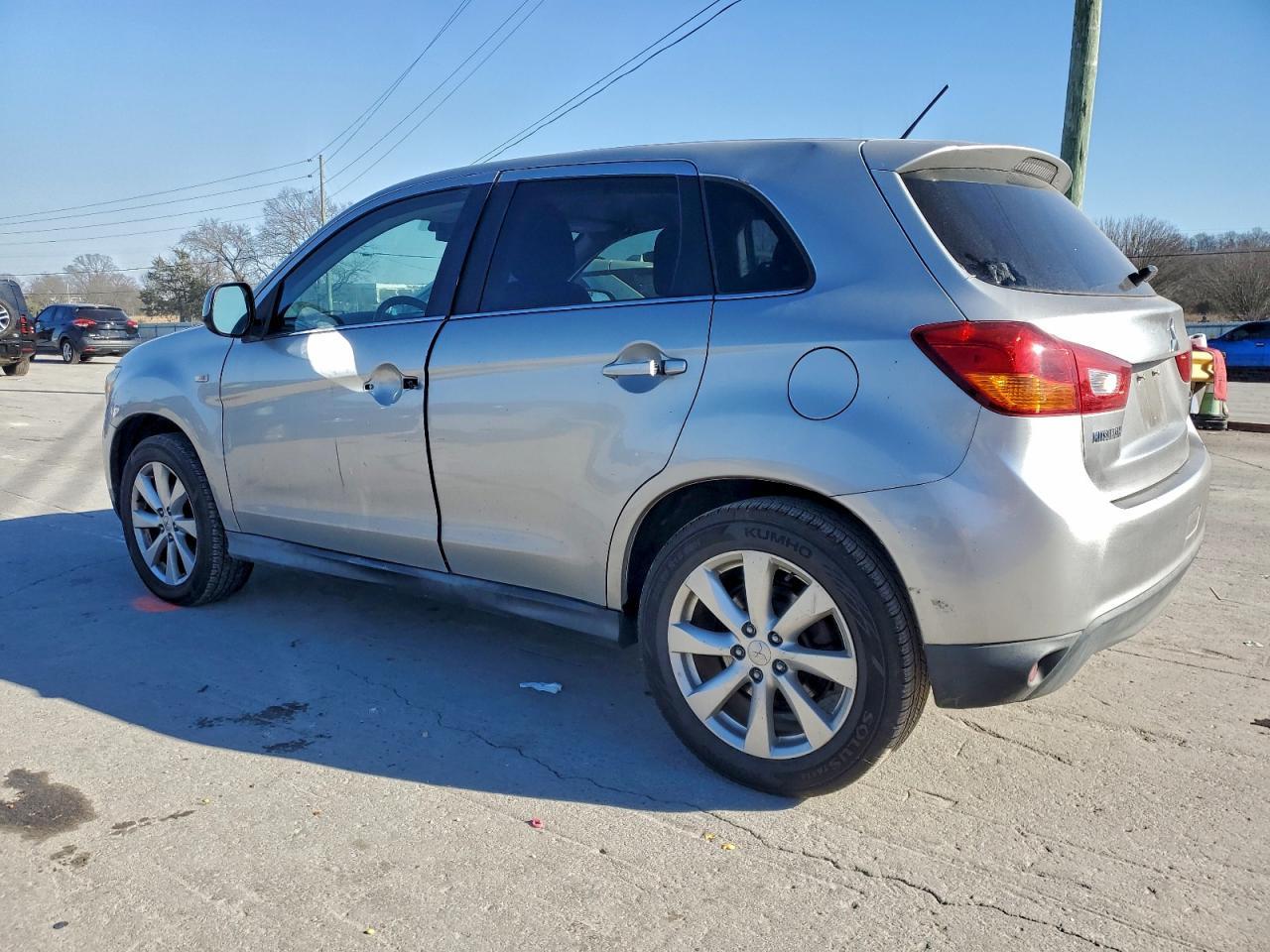 2013 Mitsubishi Outlander Sport Se - Фото 2