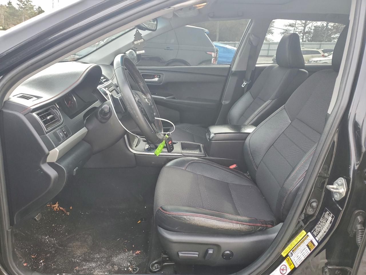 2016 Toyota Camry Le - Фото 7