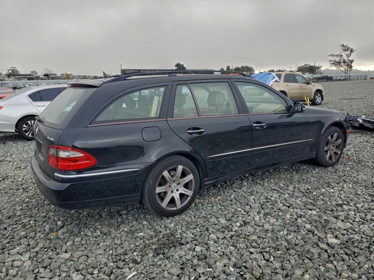 2007 Mercedes-Benz E 350 4Matic Wagon - Image 3