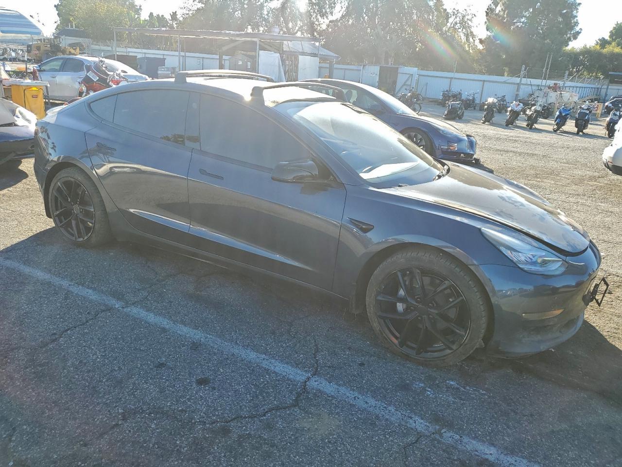 2019 Tesla Model 3 - Image 4