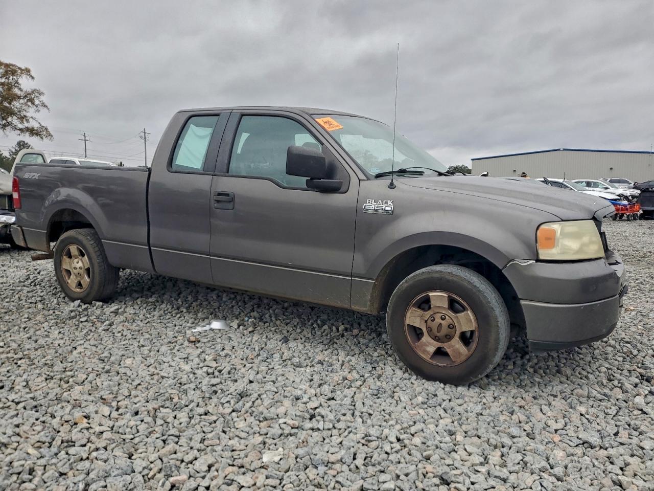 2007 Ford F150 - Image 4