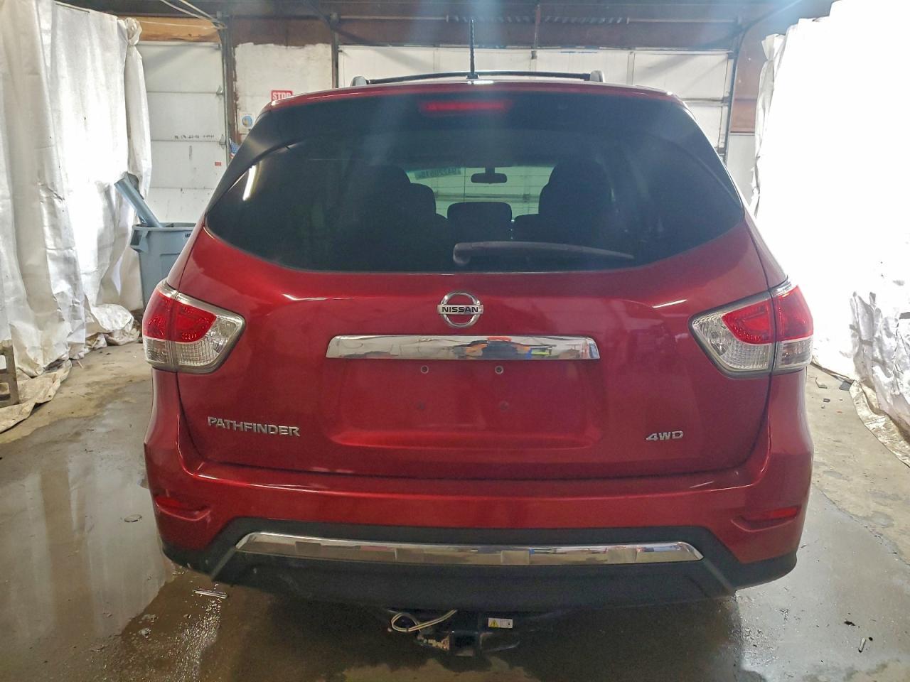 2015 Nissan Pathfinder S - Фото 6