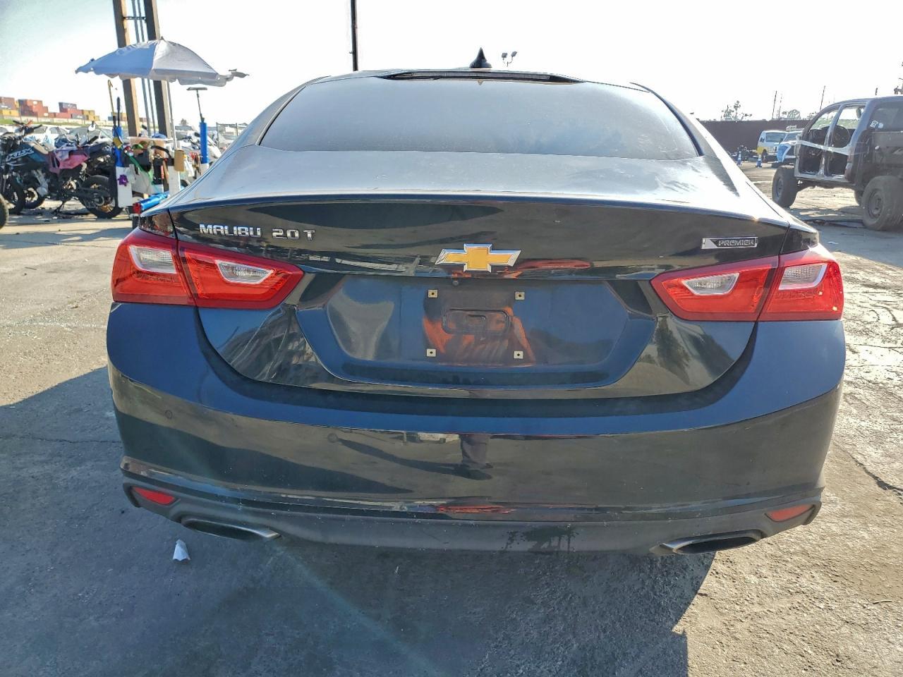 2016 Chevrolet Malibu Premier - Фото 6