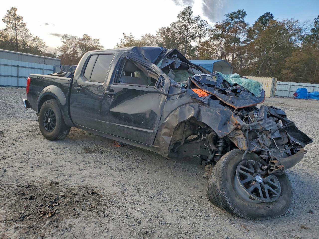 2018 Nissan Frontier S - Image 4