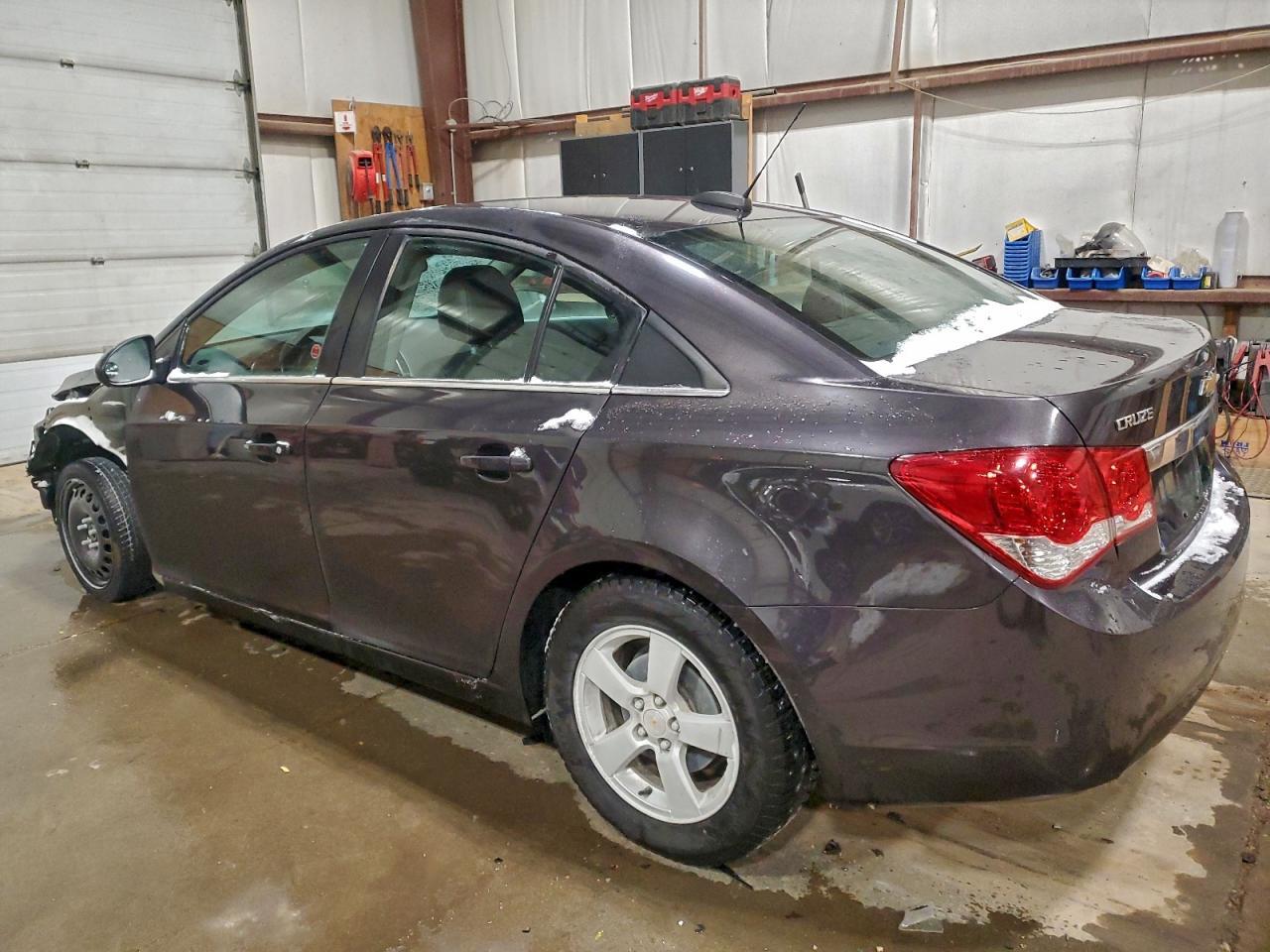 2016 Chevrolet Cruze Limited Lt - Image 2