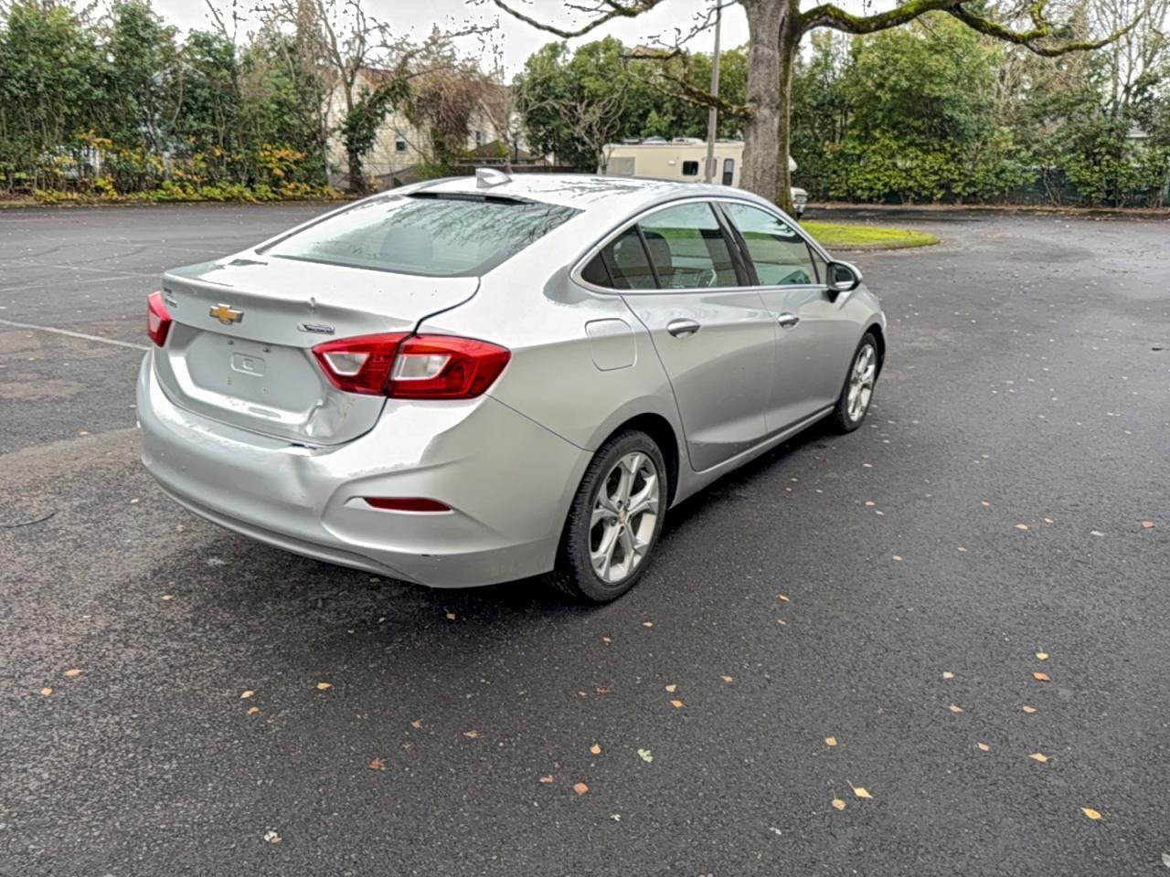 2017 Chevrolet Cruze Premier - Фото 4