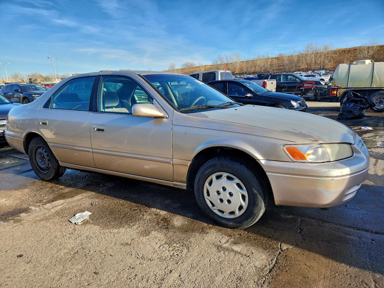 1997 Toyota Camry Le - Фото 4