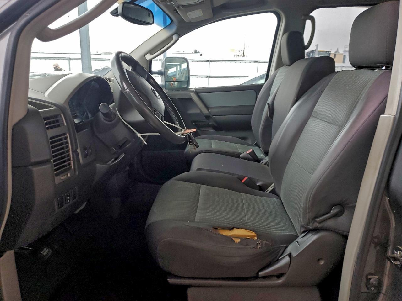 2004 Nissan Titan Xe - Фото 7