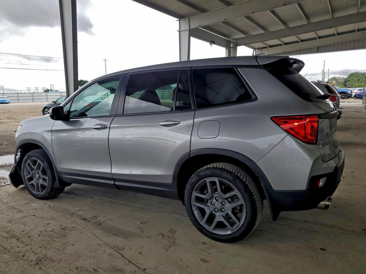 2023 Honda Passport Exl - Image 2