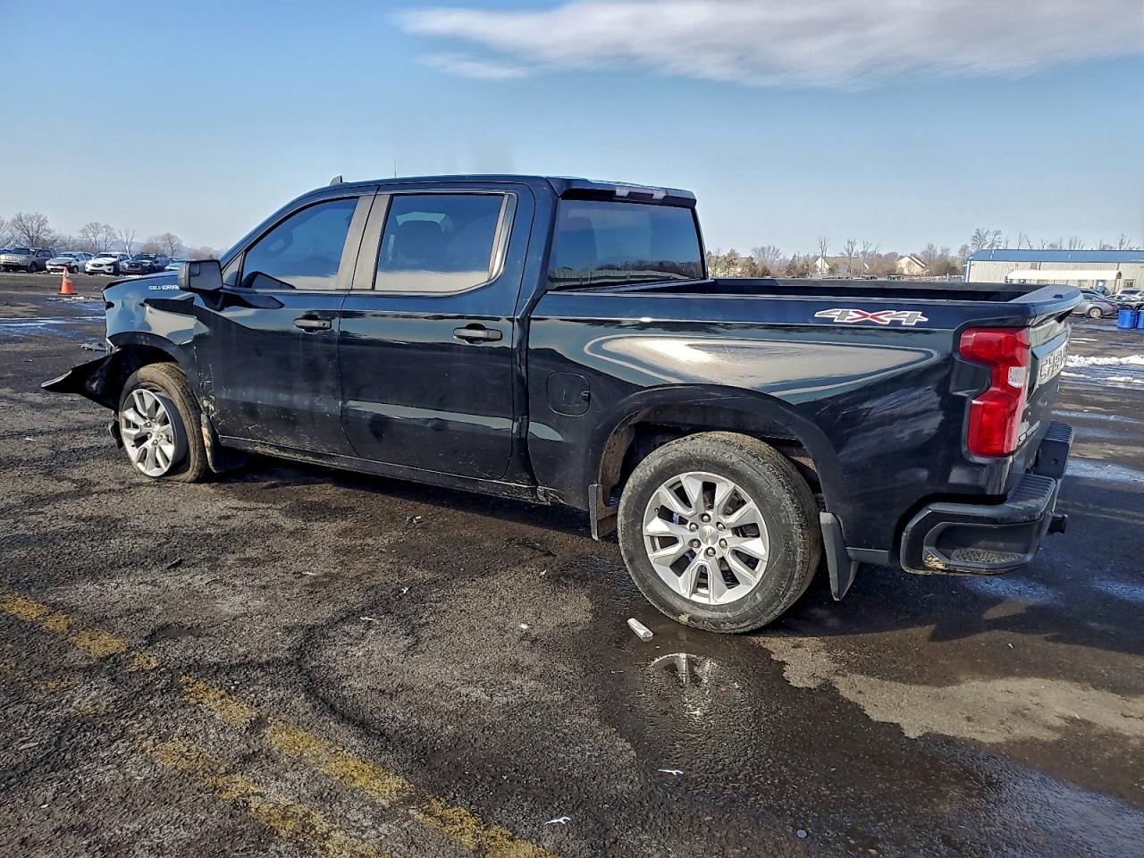 2022 Chevrolet Silverado Ltd K1500 Custom - Image 2