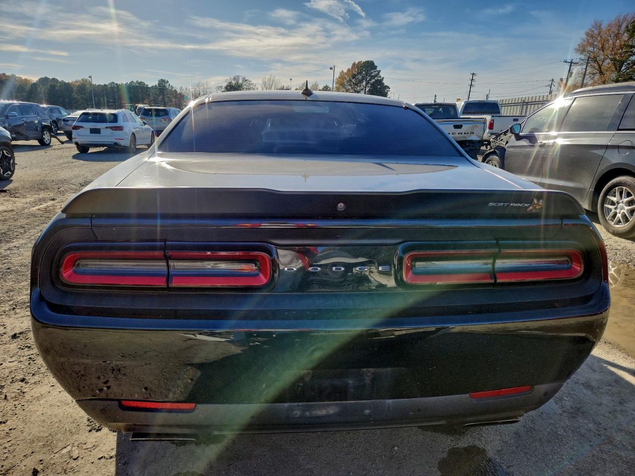 2018 Dodge Challenger R/T 392 - Image 6
