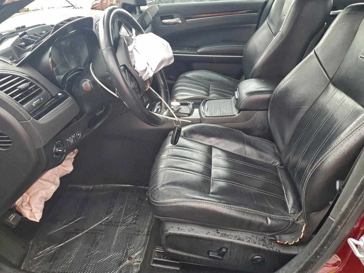 2019 Chrysler 300 S - Image 7