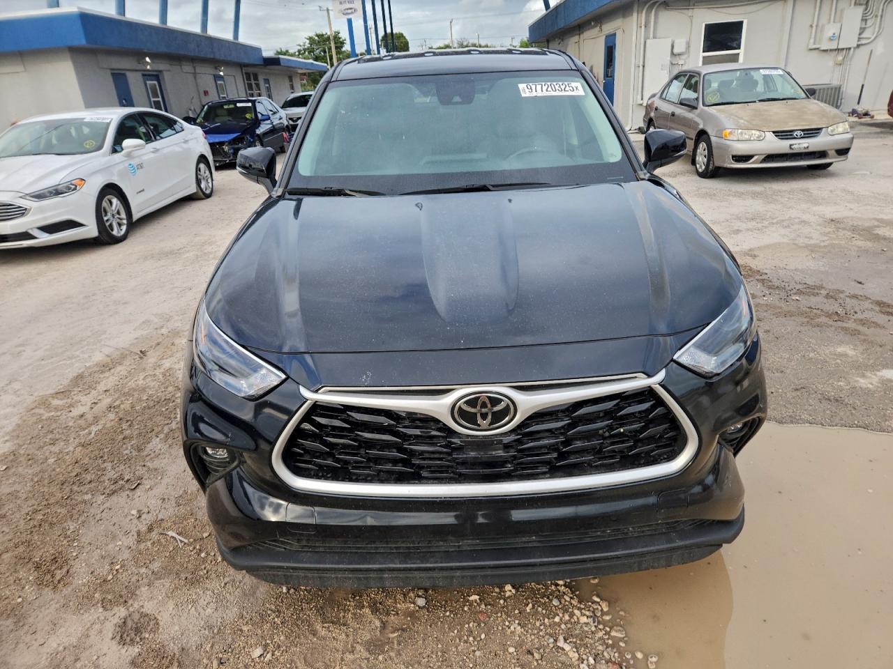 2024 Toyota Highlander Le - Фото 5