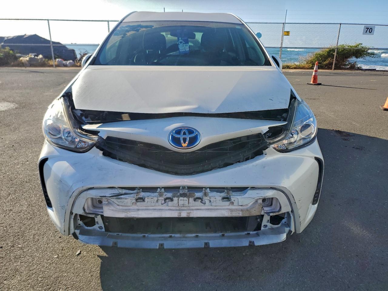 2017 Toyota Prius V - Фото 5