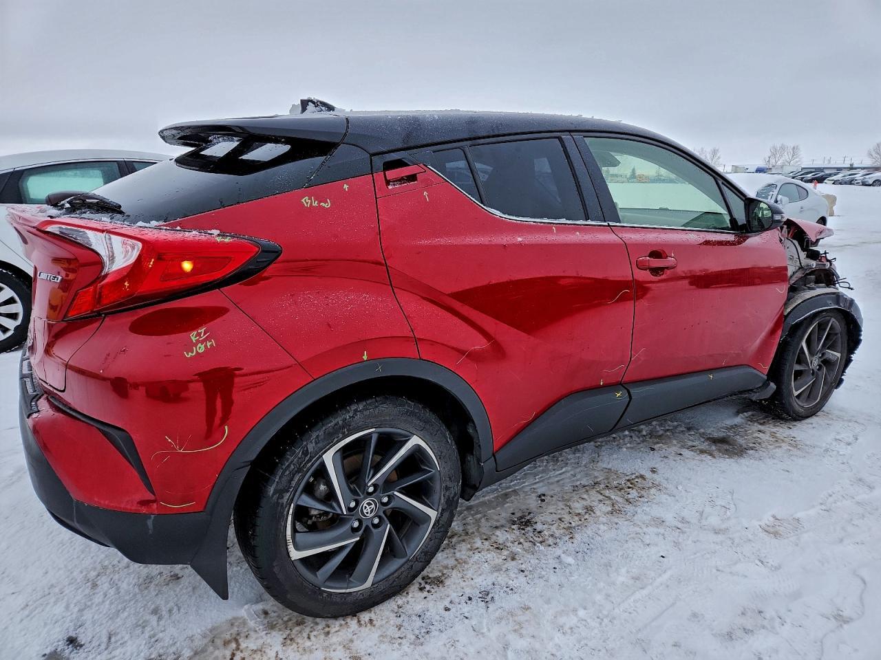 2022 Toyota C-Hr Xle - Image 3
