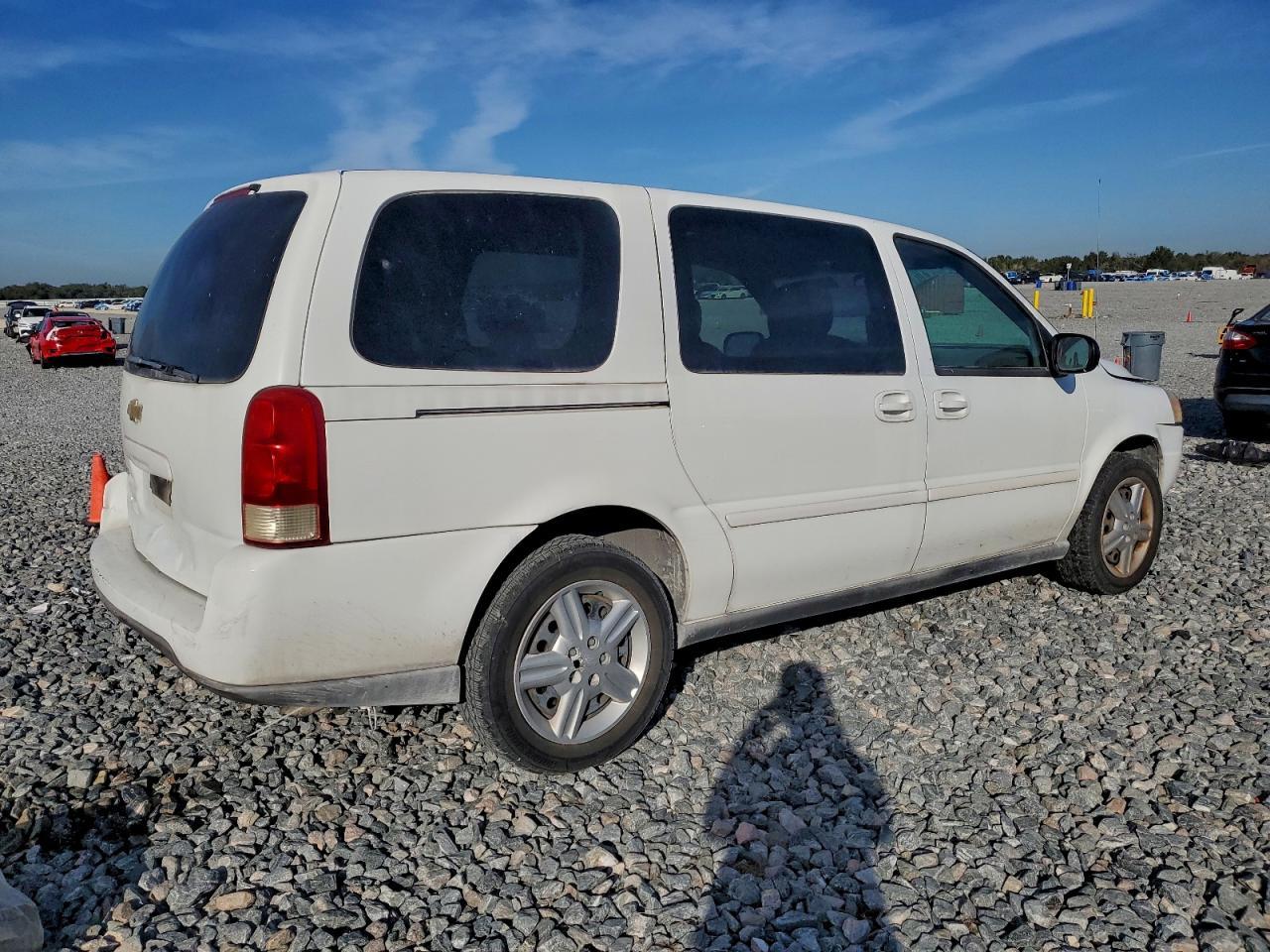 2005 Chevrolet Uplander Ls - Image 3