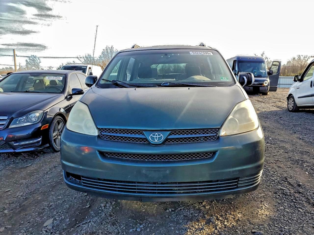 2004 Toyota Sienna Ce - Фото 5