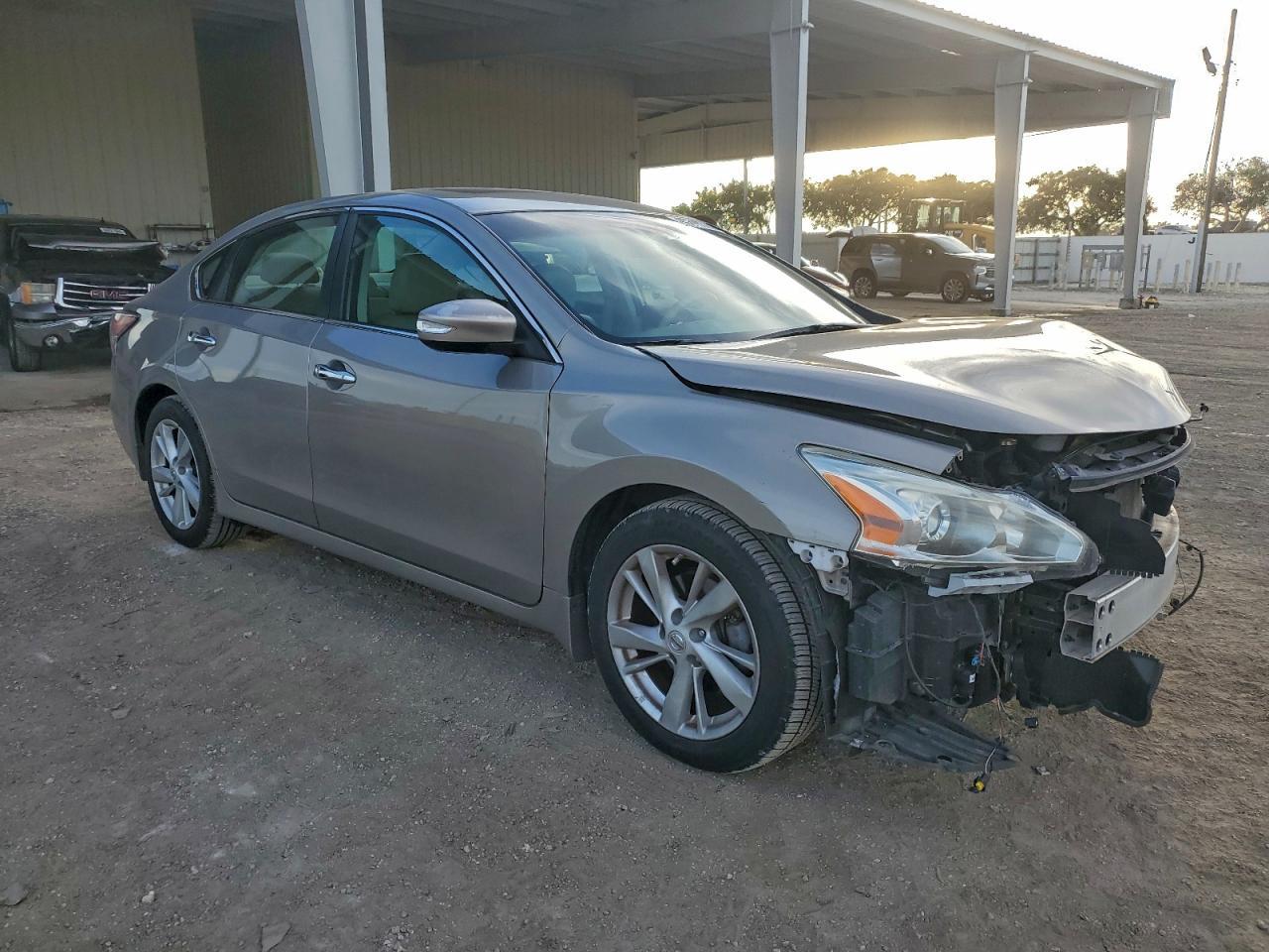 2014 Nissan Altima 2.5 - Фото 4