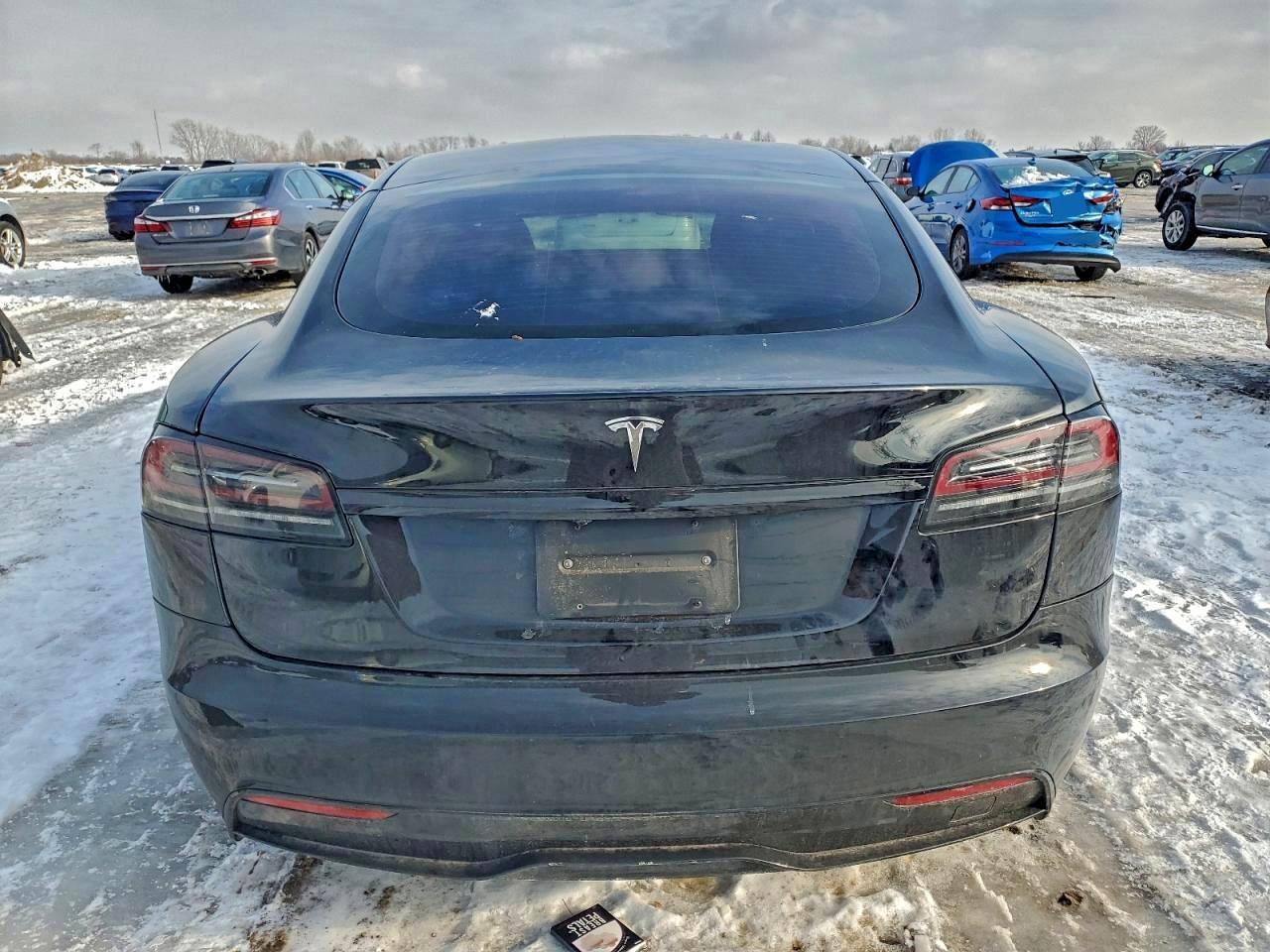 2022 Tesla Model S - Фото 6