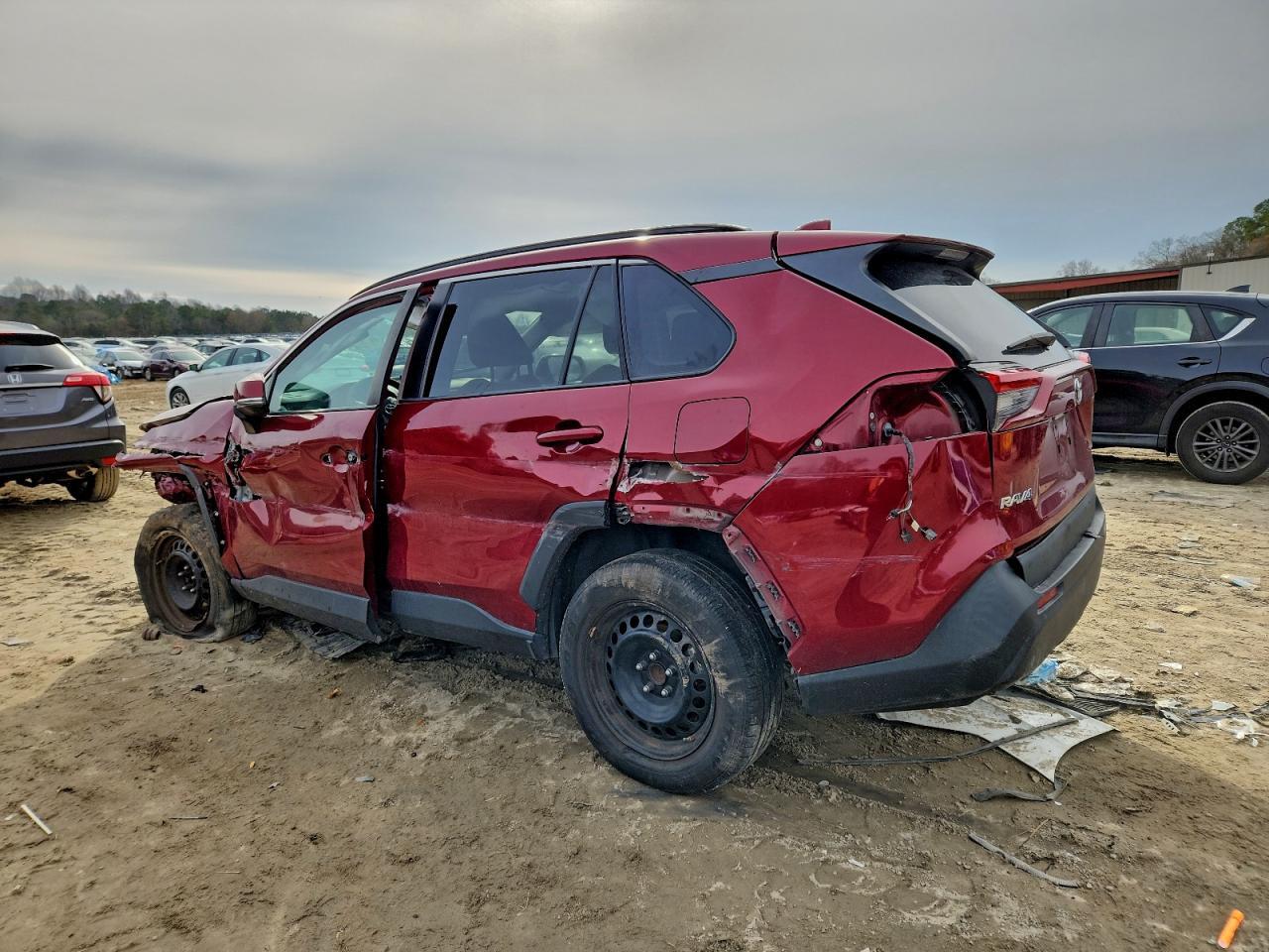 2021 Toyota Rav4 Le - Фото 2