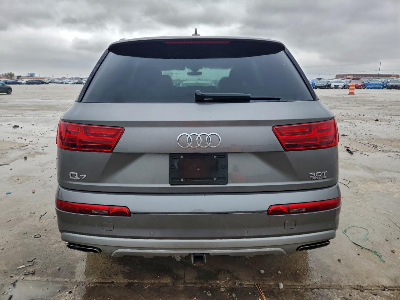 2017 Audi Q7 Premium Plus - Image 6