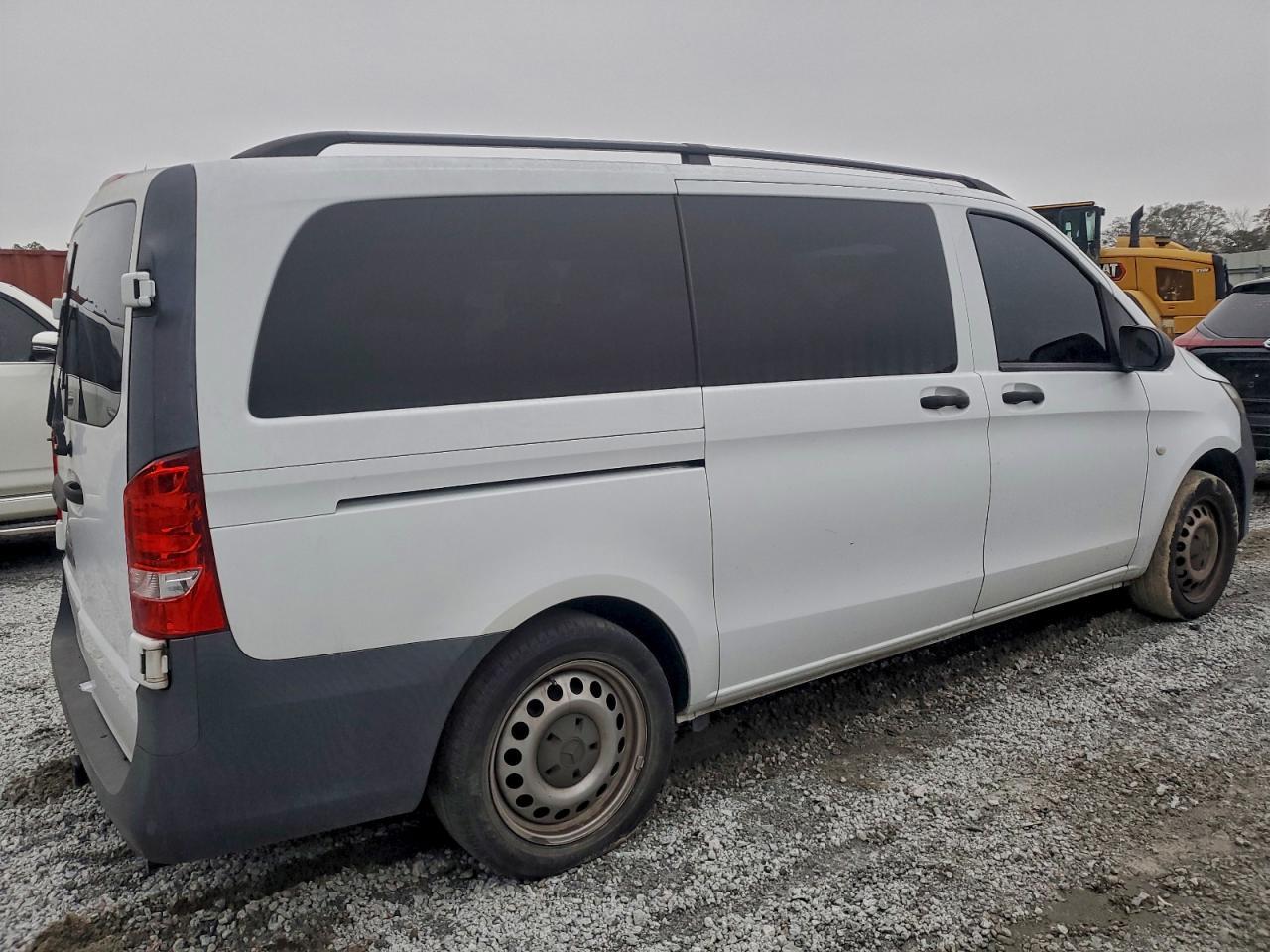 2016 Mercedes-Benz Metris - Фото 3