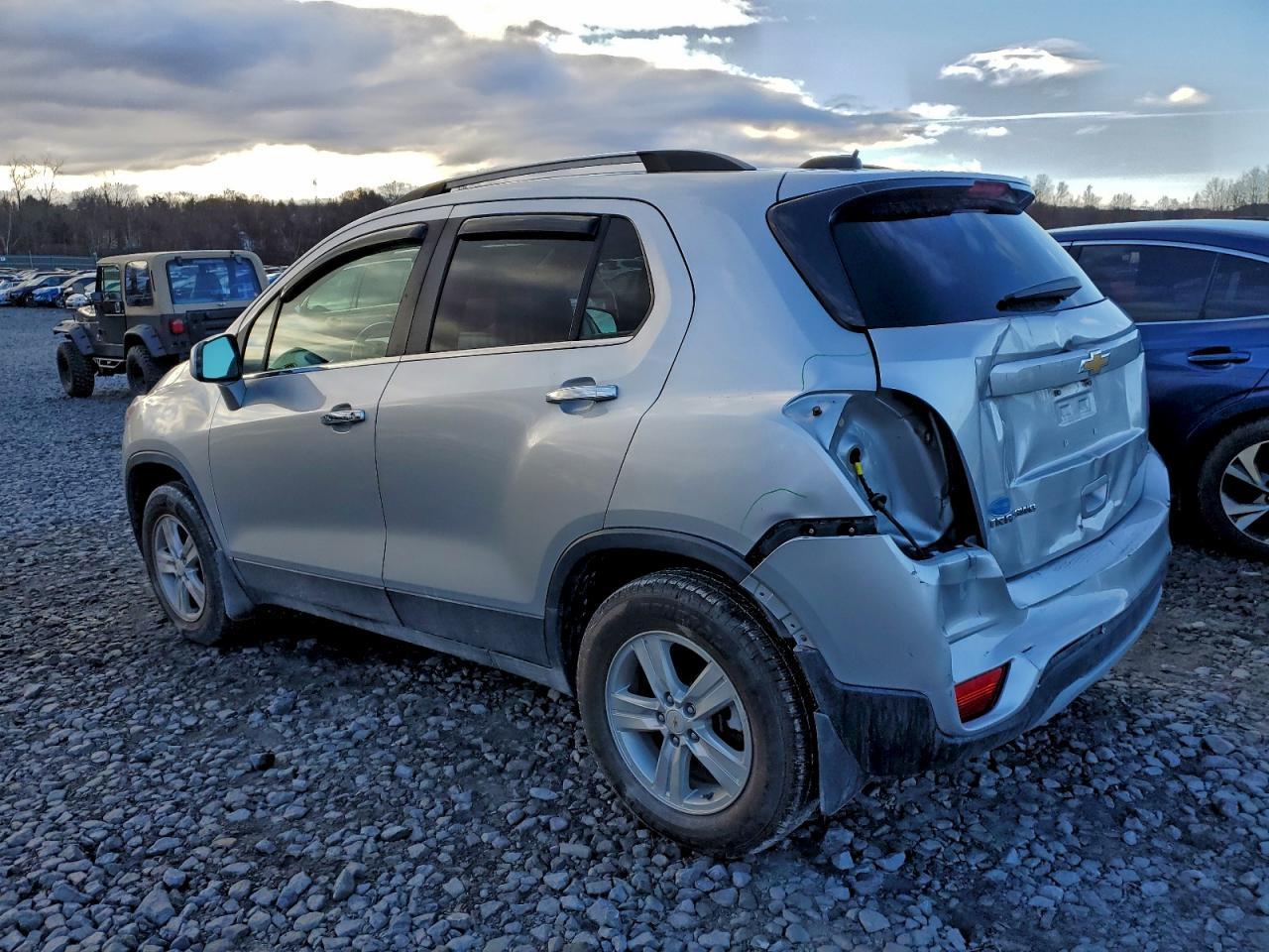 2019 Chevrolet Trax 1Lt - Фото 2
