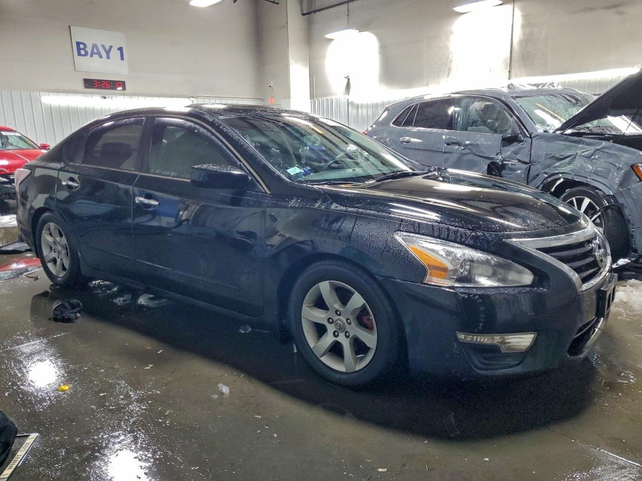 2014 Nissan Altima 2.5 S - Фото 4
