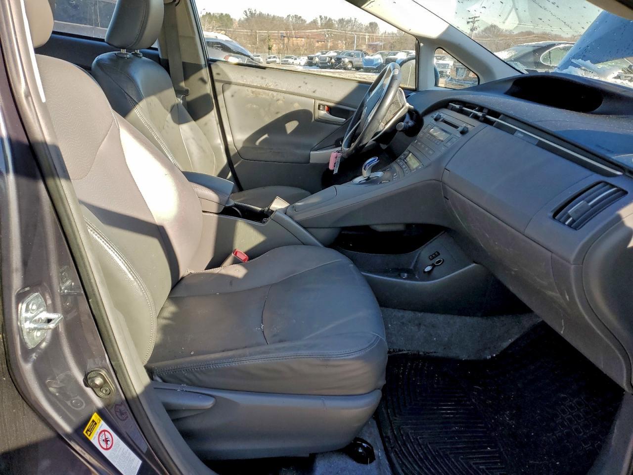 2010 Toyota Prius - Image 7
