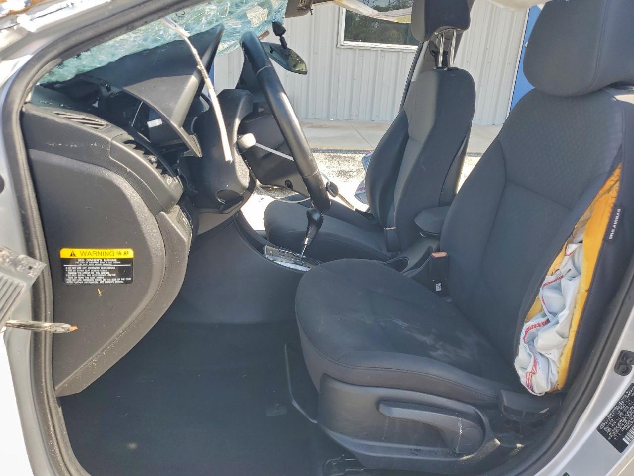 2014 Hyundai Accent Se - Фото 7