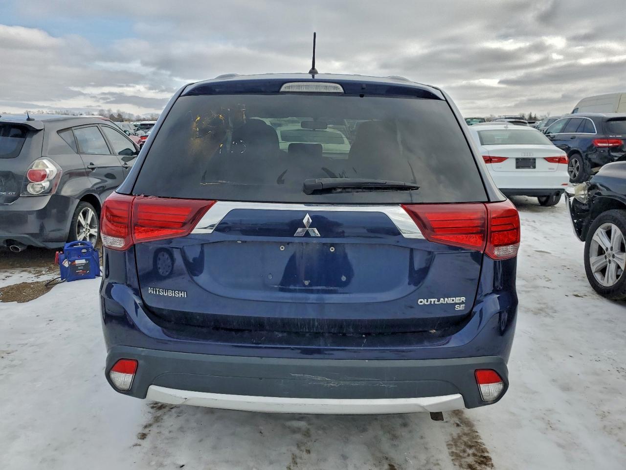 2016 Mitsubishi Outlander Se - Фото 6