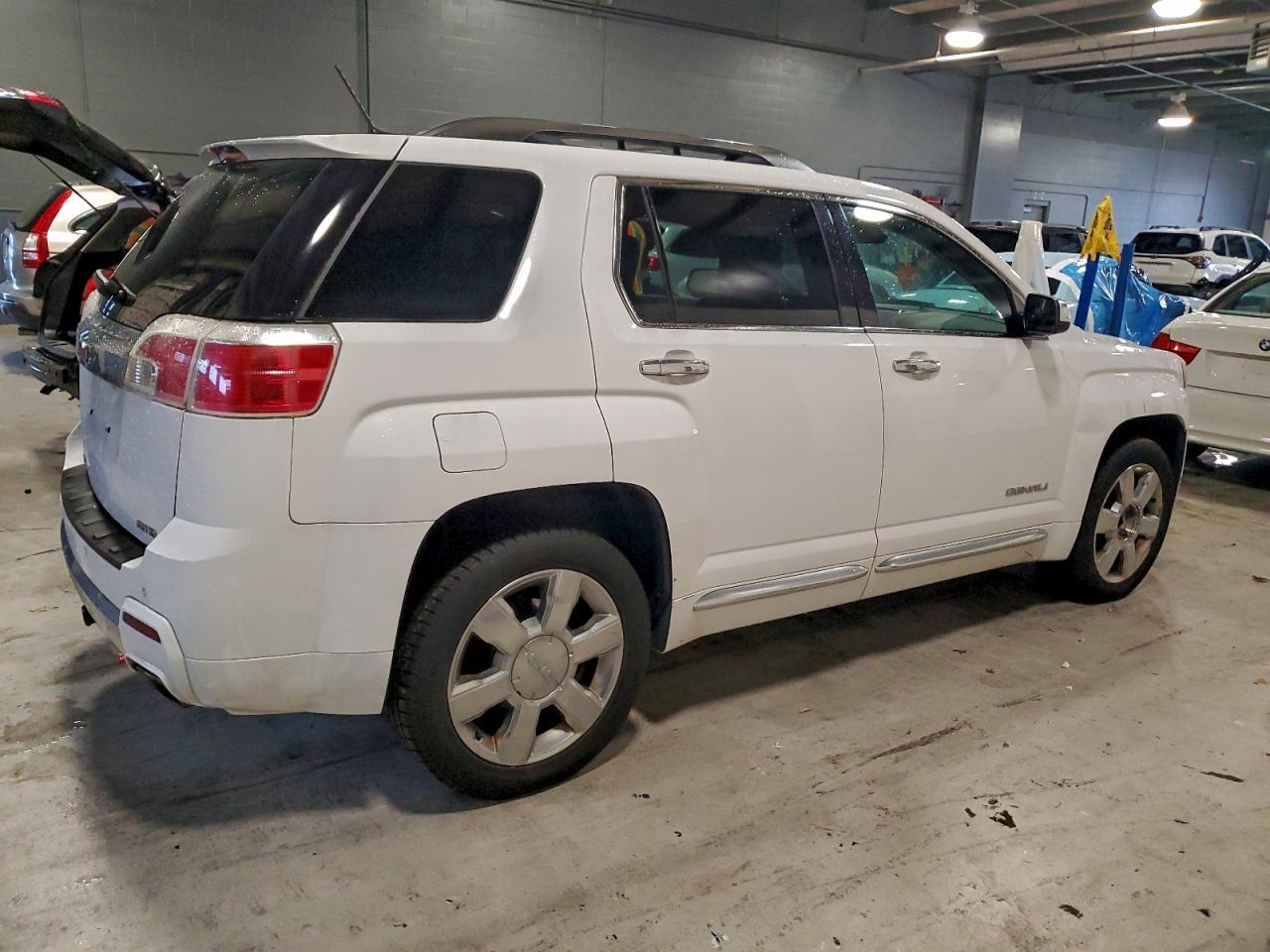 2013 GMC Terrain - Фото 3