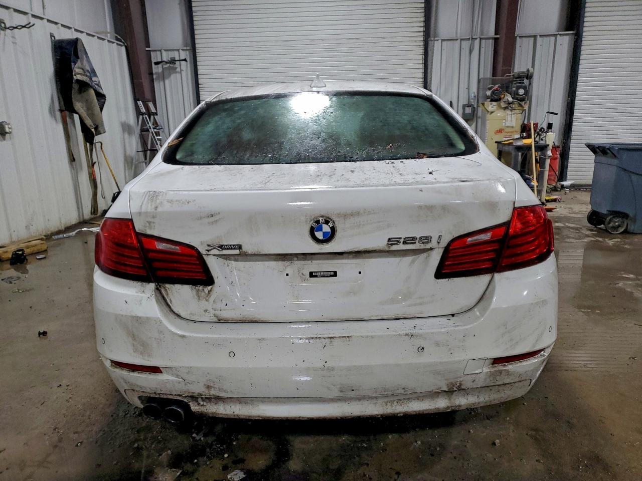 2015 BMW 528 Xi - Image 6