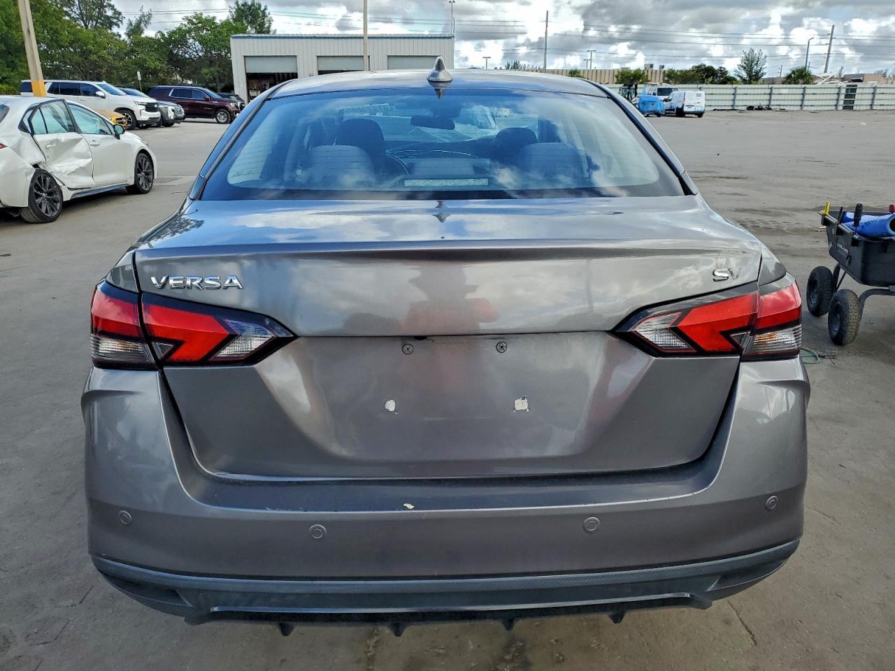 2021 Nissan Versa Sv - Фото 6