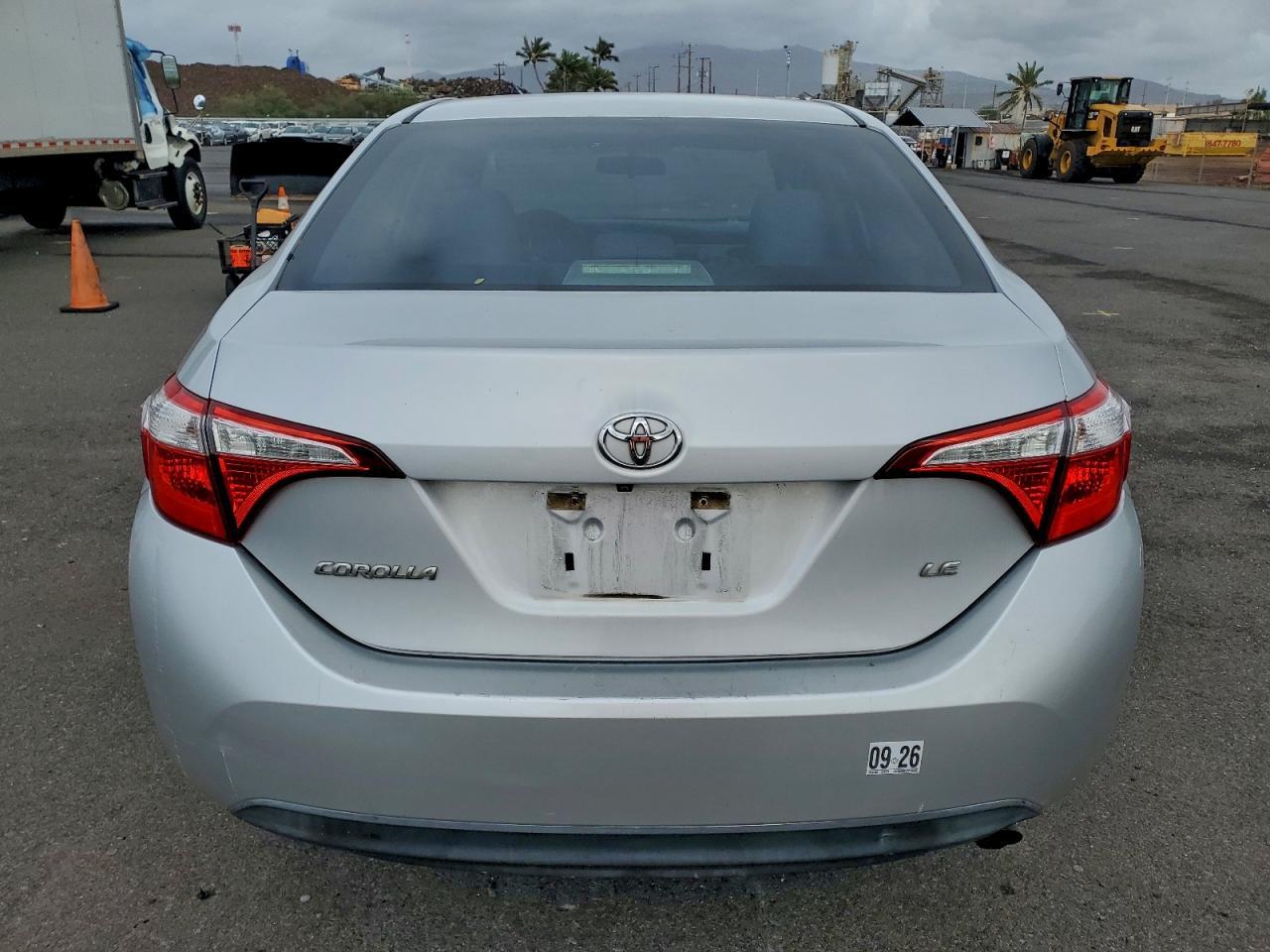 2015 Toyota Corolla L - Фото 6