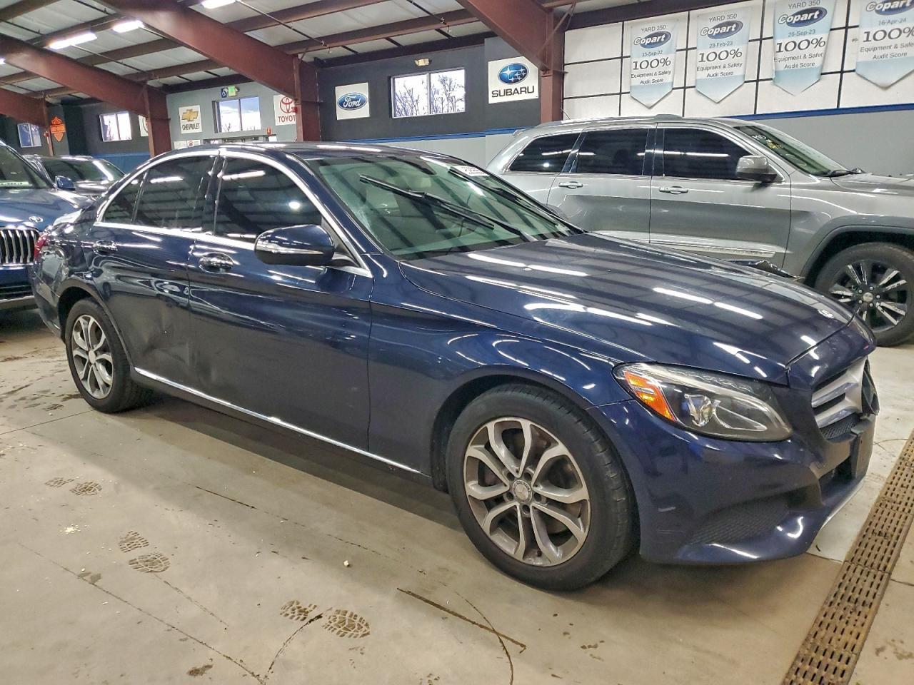 2015 Mercedes-Benz C 300 4Matic - Фото 4