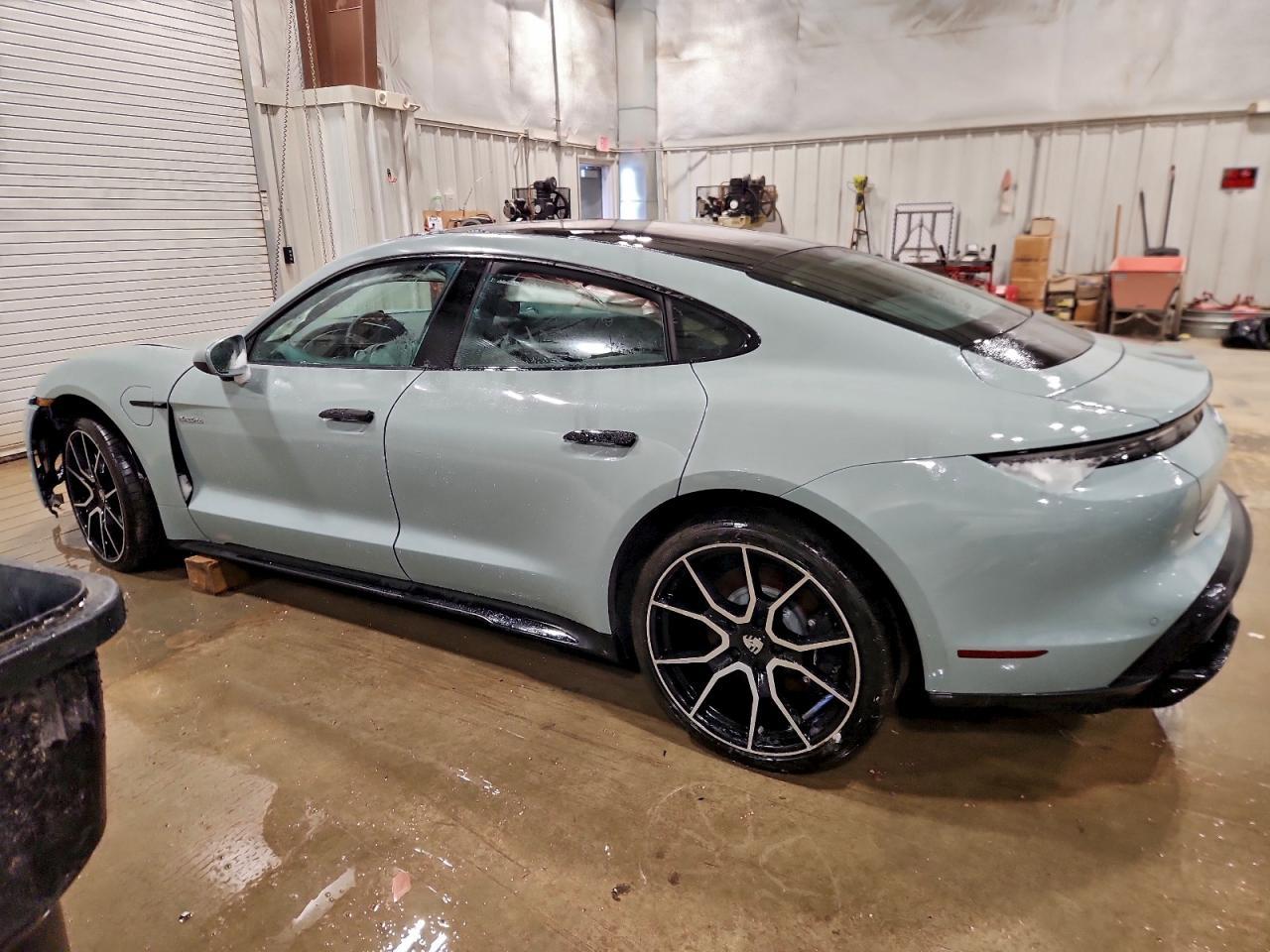 2025 Porsche Taycan Base - Фото 2