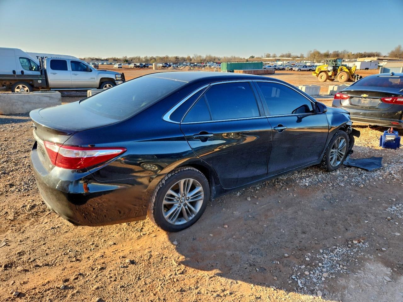 2017 Toyota Camry Le - Фото 3